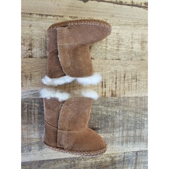UGG Fur Lined Baby Boots Size 0/1 Brown Suede - Picture 10 of 10